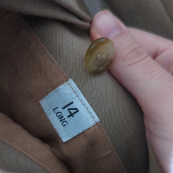 Burberry Beige Trench Coat - Picture 3 of 6